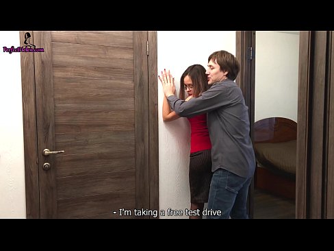❤️ ʻO Sexy Realtor Hoʻopaʻa ʻo ia i kāna Pussy a me kāna ʻakaʻaka ʻoiai ke kūʻai aku nei i kāna hale noho - Krempai ️❌ Sluts ia makou ﹏